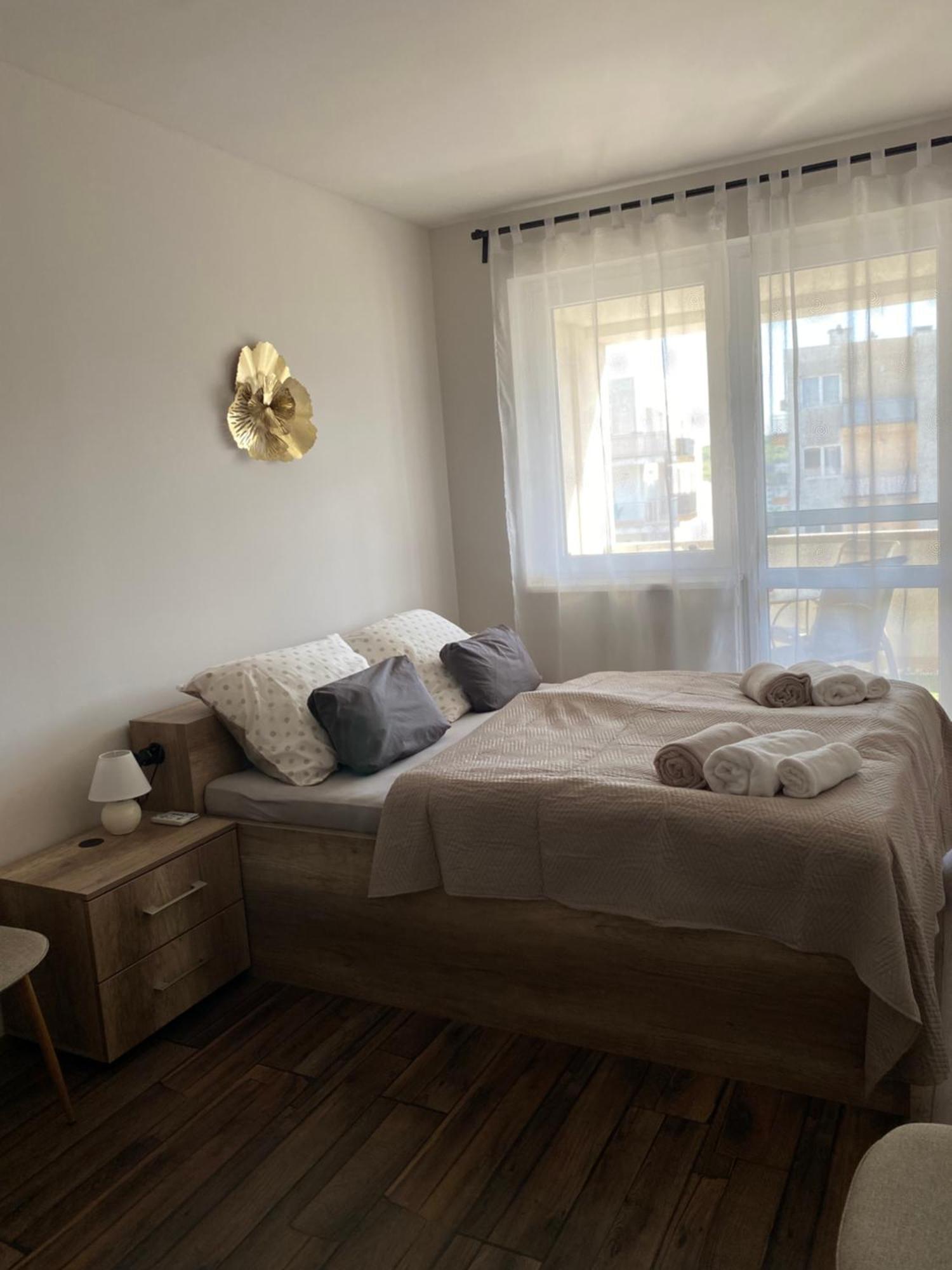 Montana Apartman Мишкольц Экстерьер фото