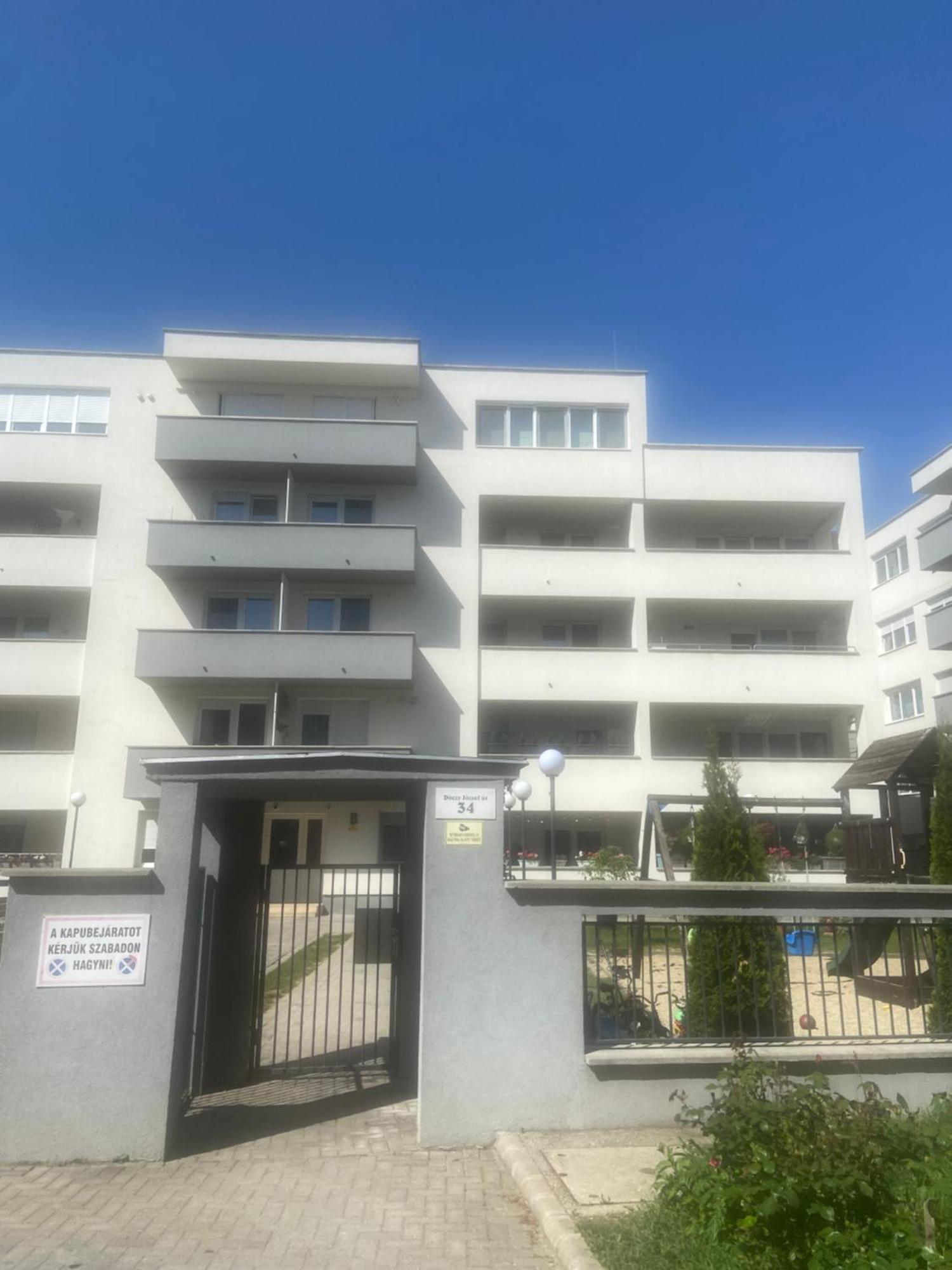Montana Apartman Мишкольц Экстерьер фото