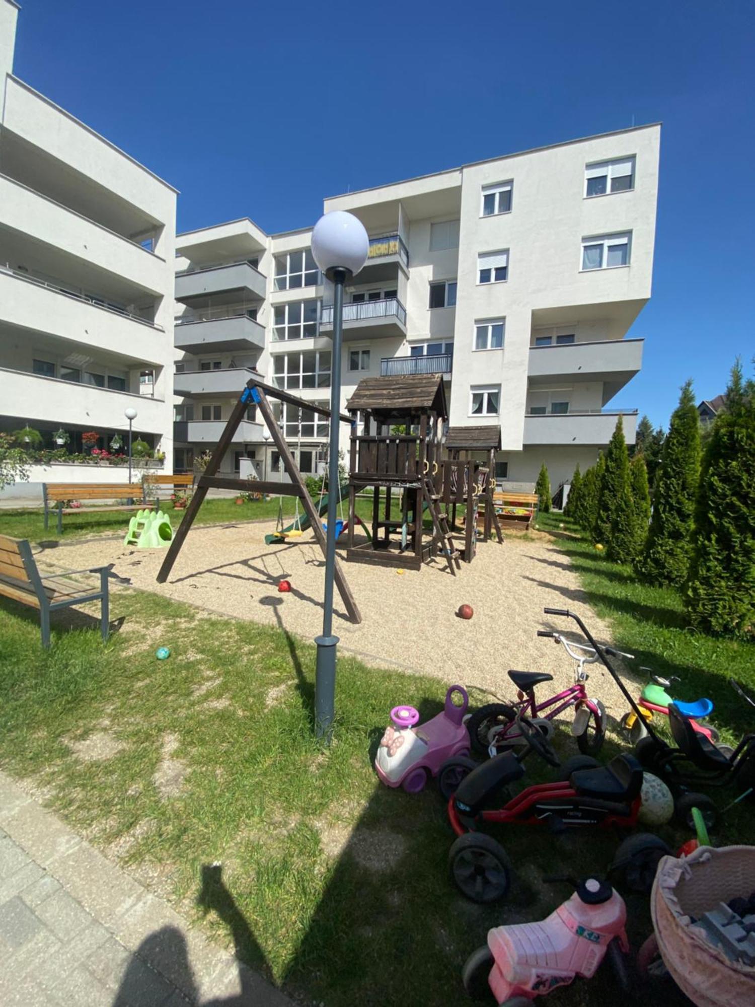 Montana Apartman Мишкольц Экстерьер фото